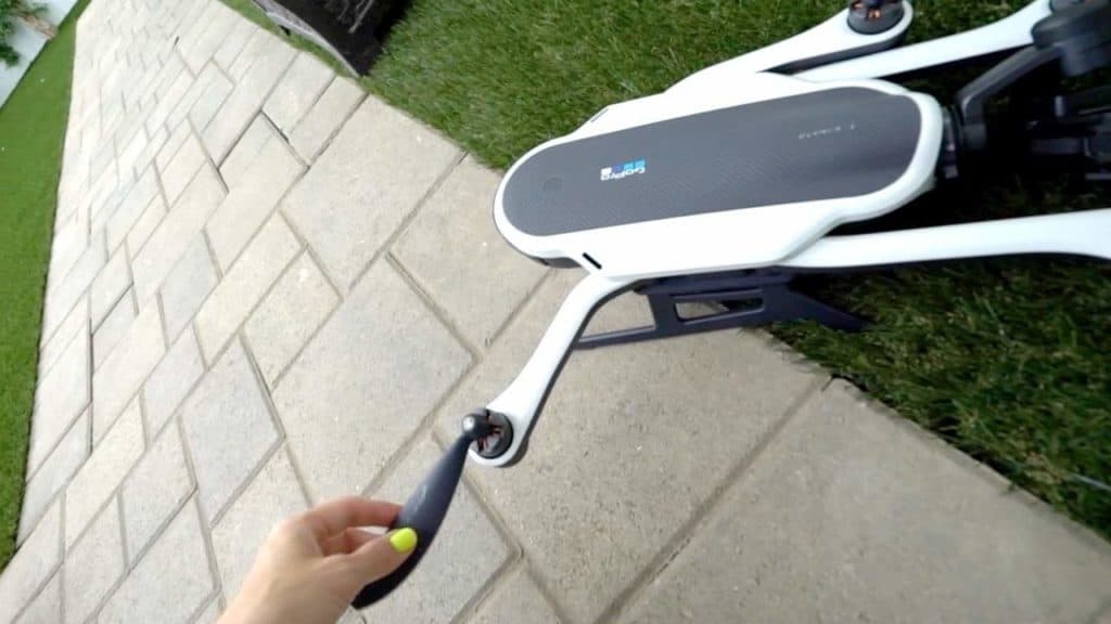 GoPro Karma Crashed - Courtesy of iJustine (https://www.youtube.com/watch?v=E2FK8gKivu4)