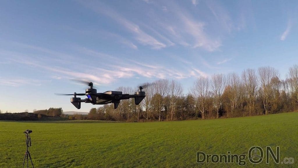 The Da Ming DM107S in flight during our testing, this is a very responsive drone with a 2mbpx camera, but unfortunately the live stream didn't record during our test due to an app bug.